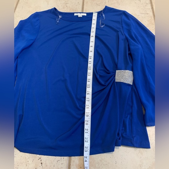 Tradition Royal Blue Bell Sleeve Blouse with Embellished Clasp, Size L/G (16-18) - Picture 7 of 7